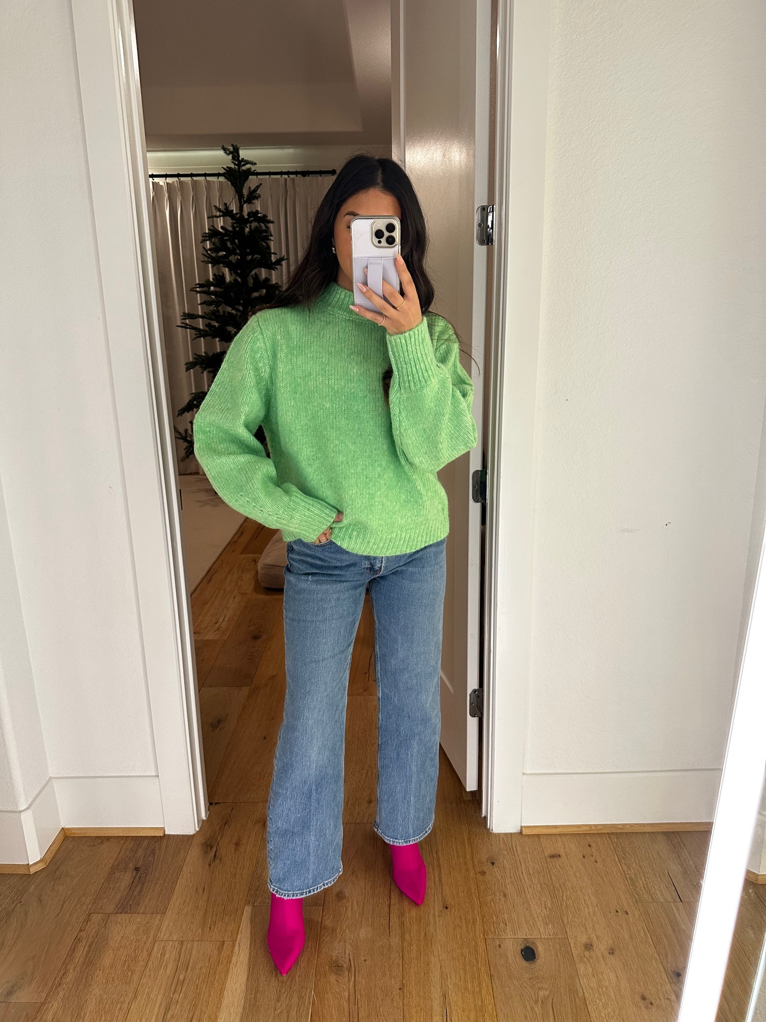 Now this is how you do color! Love this pop for those cold winter months!

Shoes are sold out but linked similar options!

Sizes:

Sweater- medium
Jeans- 27
Shoes- 8

#LTKstyletip #LTKHoliday #LTKsalealert