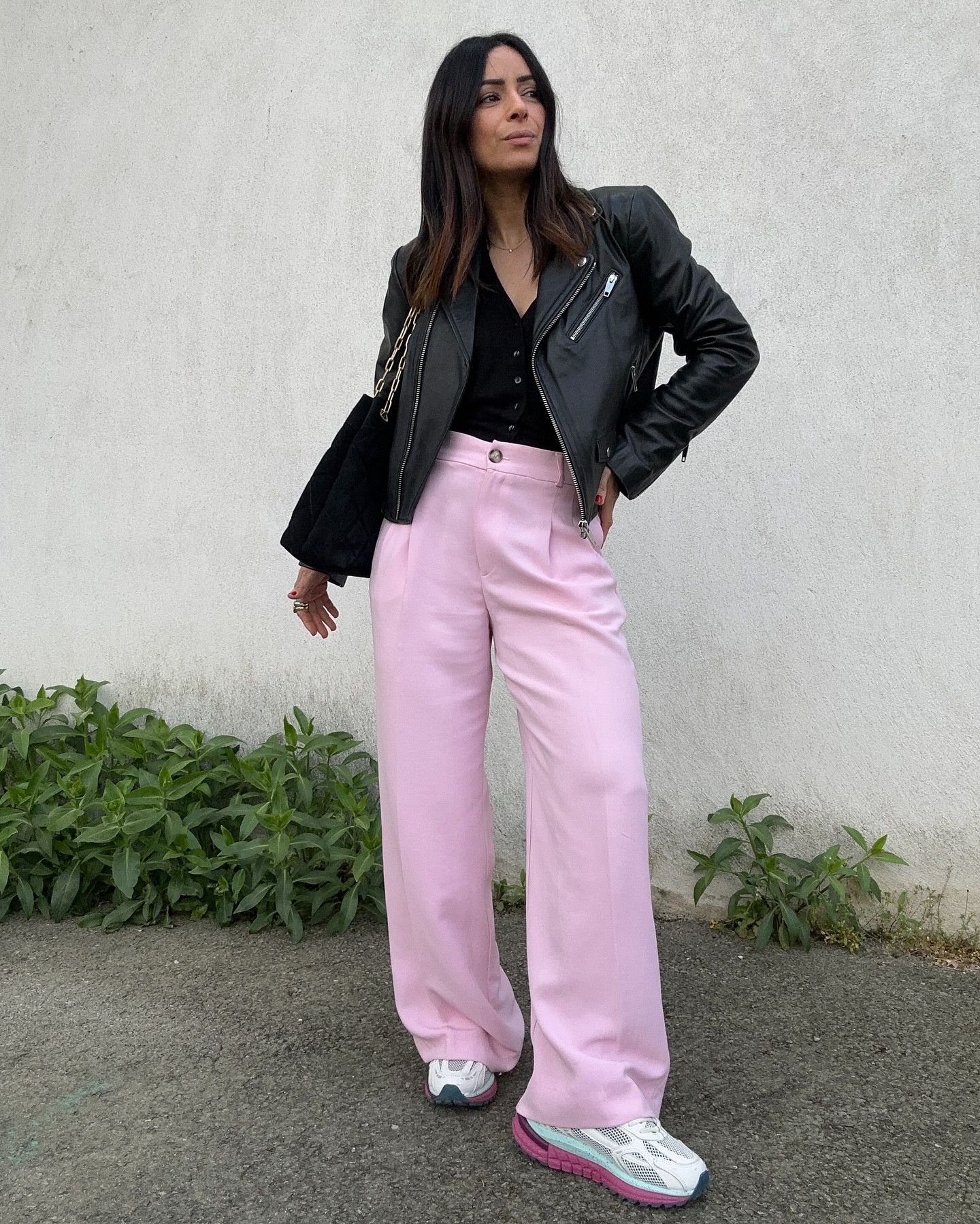 In my Pink era 🌸

Full look @zara 
Perfecto @thekooples 
Baskets @merceramsterdam 
Sac @vanessabruno 

Inspo, fashion, over 40, look, pink outfit, style