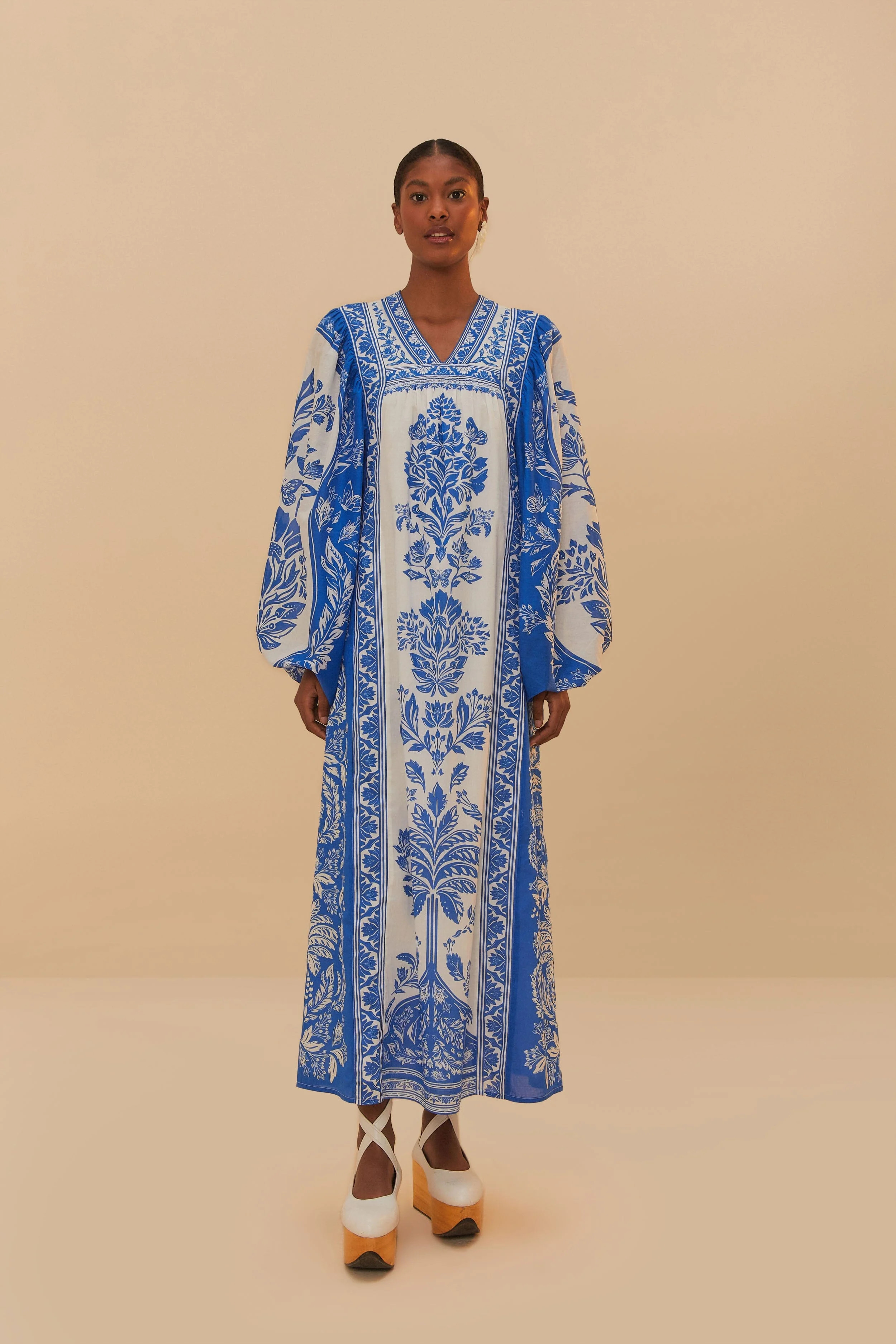 Off-White Delicate Tapestry Long Sleeve Maxi Dress, DELICATE TAPESTRY OFF-WHITE / S | FarmRio (US)