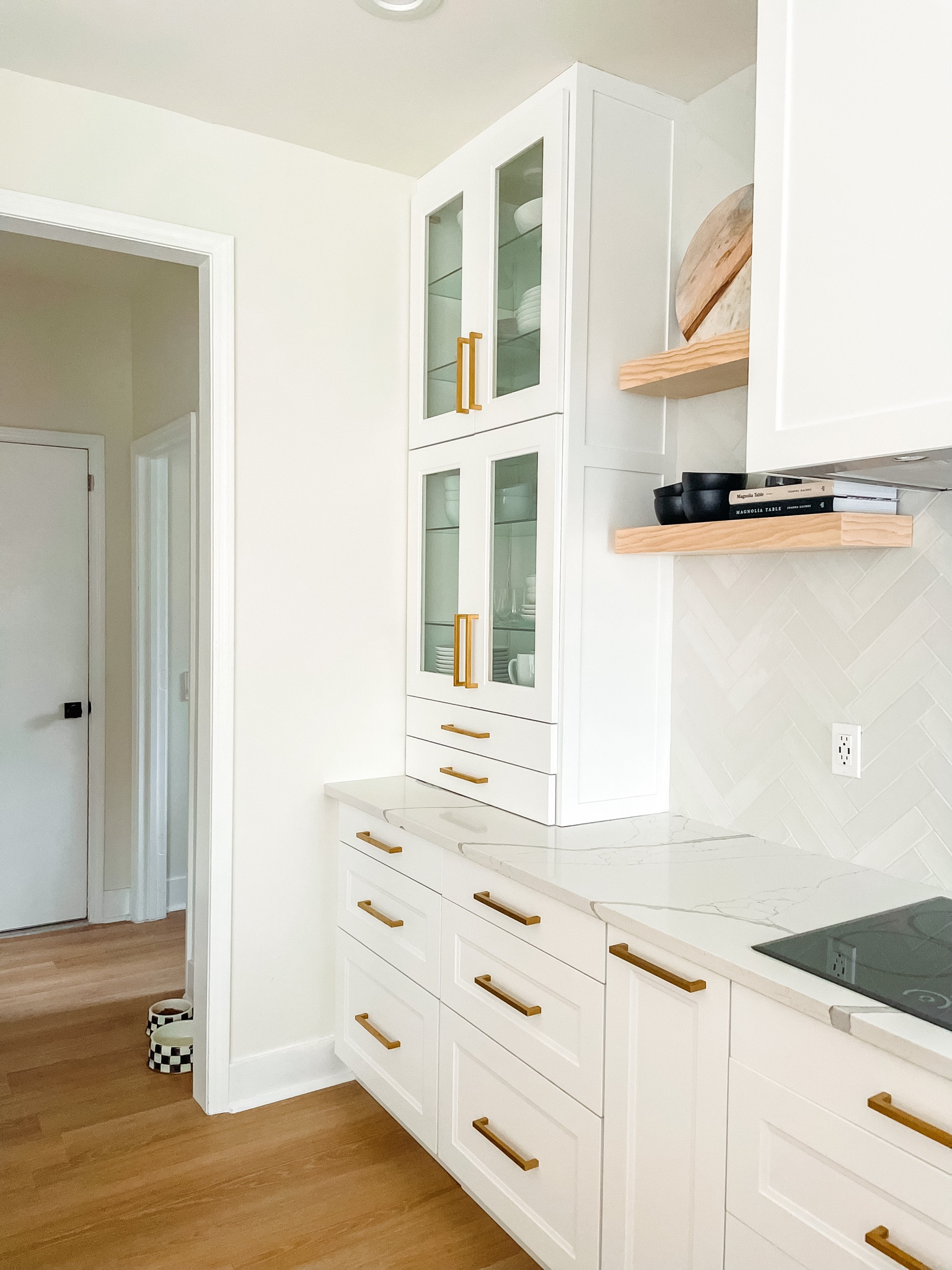 Gold Hardware | Gold Pulls | Kitchen Pulls

#LTKhome #LTKunder50 #LTKFind