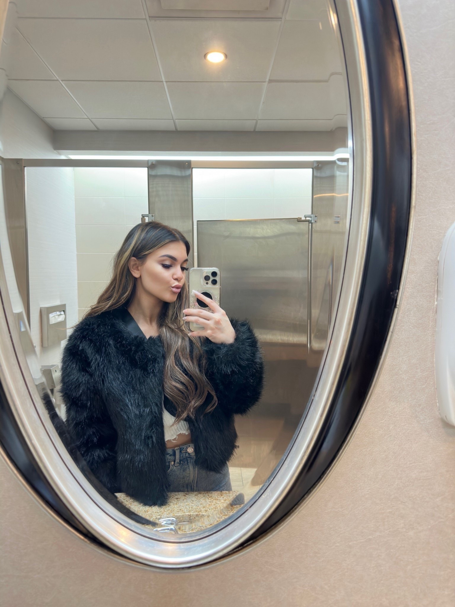 Live from Nashvillhow'd

#LTKSaleAlert #LTKPetite #LTKHoliday