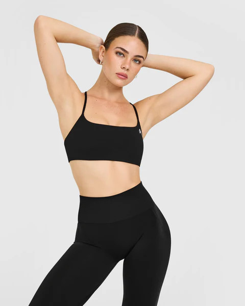 EasyLift™ Strappy Sports Bra with White Logo 
 Black | Oner Active (UK / US)
