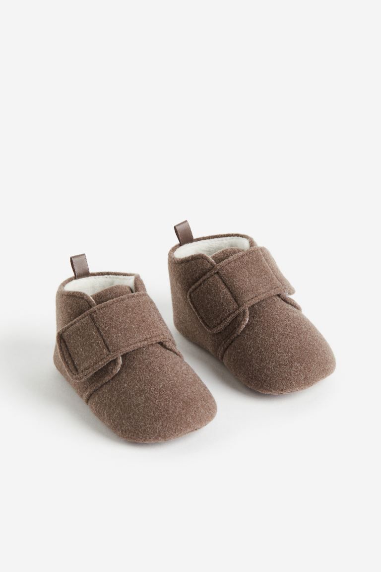 Slippers | H&M (US + CA)