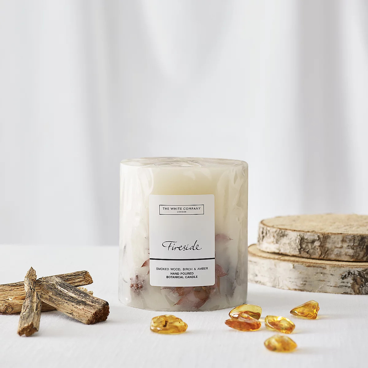 Fireside Botanical Candle – Medium | The White Company UK & ROW