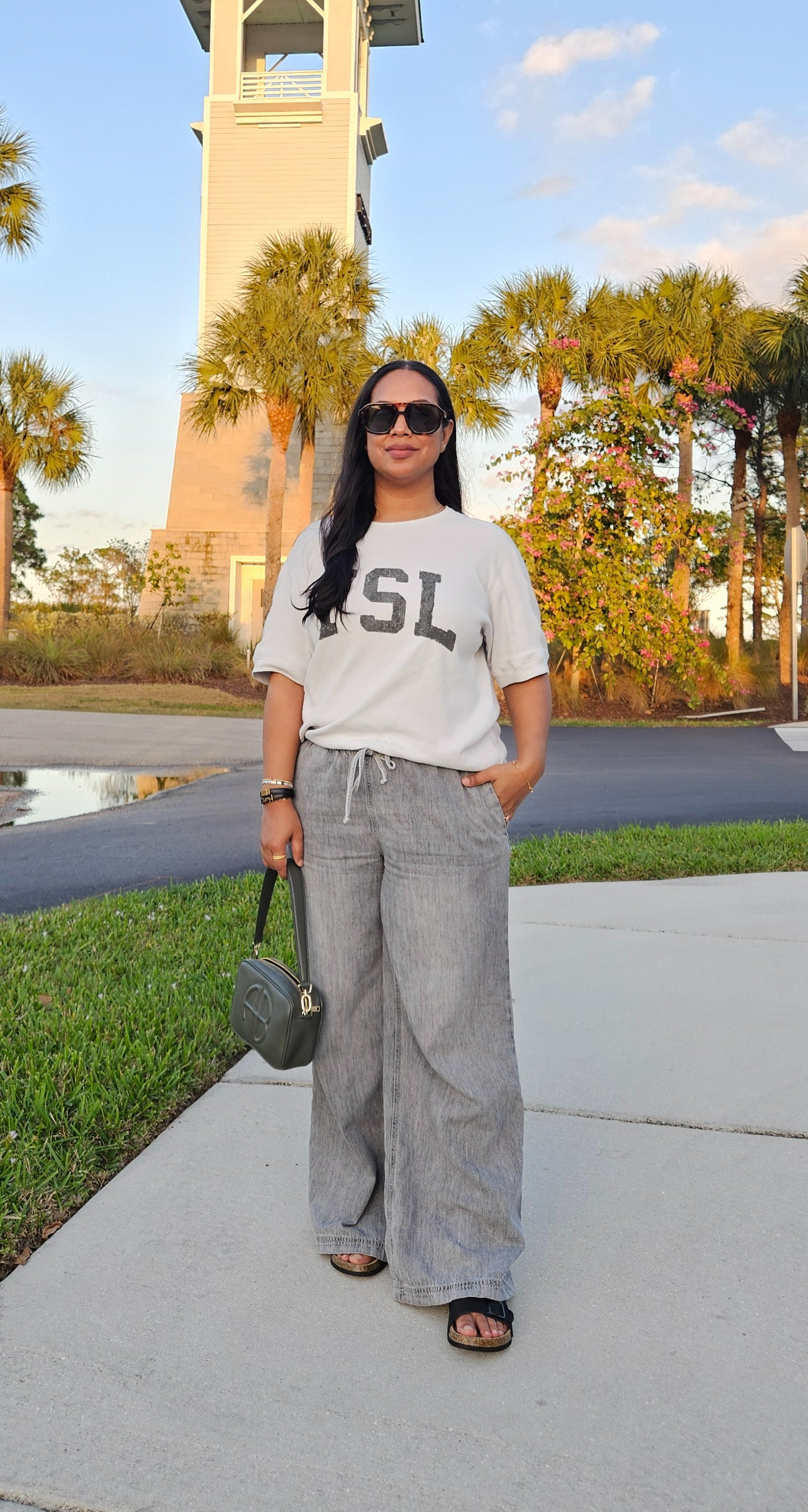 Medium in pants 

#LTKOver40 #LTKMidsize #LTKPetite