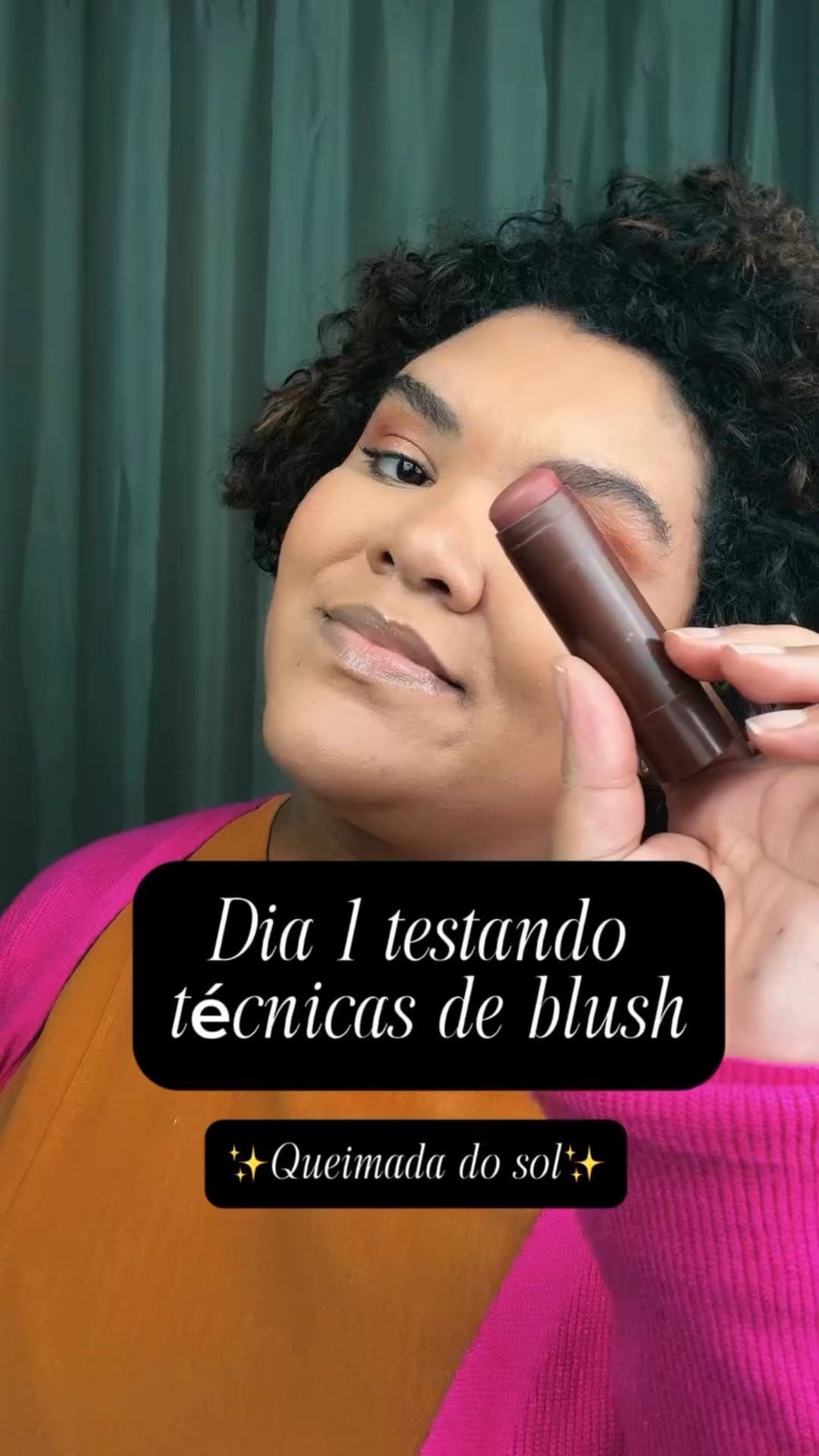 Dia 1 testando técnicas de blush: Antes de comprar um produto novo eu quero usar os produtos que eu já tenho antes de comprar produtos novos.
Esse mês vários produtos chamaram minha atenção, porém eu vi que tenho produtos com o mesmo efeito, então decidi testar novas formas de usar e encontrar minha favorita #tecnicasdeblush #testandoprodutos #produtosvizzela 
#maquiagempelemorena
#truquesdemaquiagem