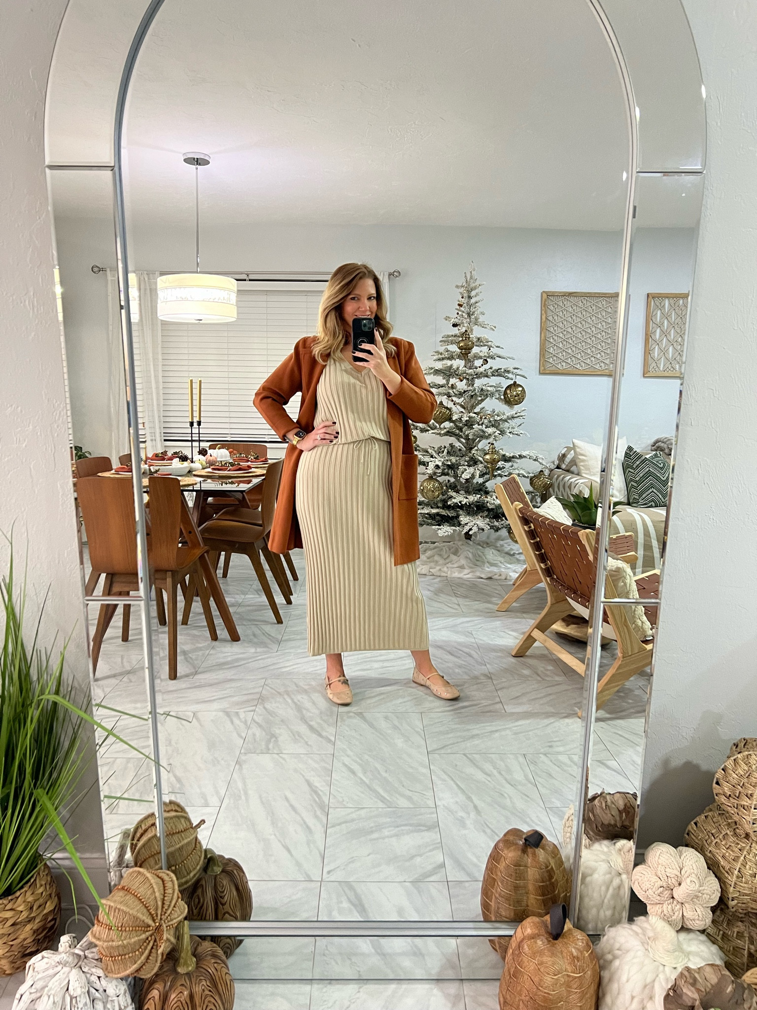 What I Wore to Work

This two piece set is a great grab and go option for work. There are so many different ways to style it! 

This would also make a great option for Thanksgiving!! The elastic waist is perfect for a Thanksgiving Day Feast! 

Today I paired it with my Amazon Coatigan and Mesh Flats from Target! 

I’m wearing a large in the set and it fits tts

Worker style, workwear fashion, two piece set, Amazon fashion, Amazon style, Amazon outfit, fall outfits, Thanksgiving outfit, Thanksgiving outfit women, 

#LTKMidsize #LTKStyleTip #LTKFindsUnder50