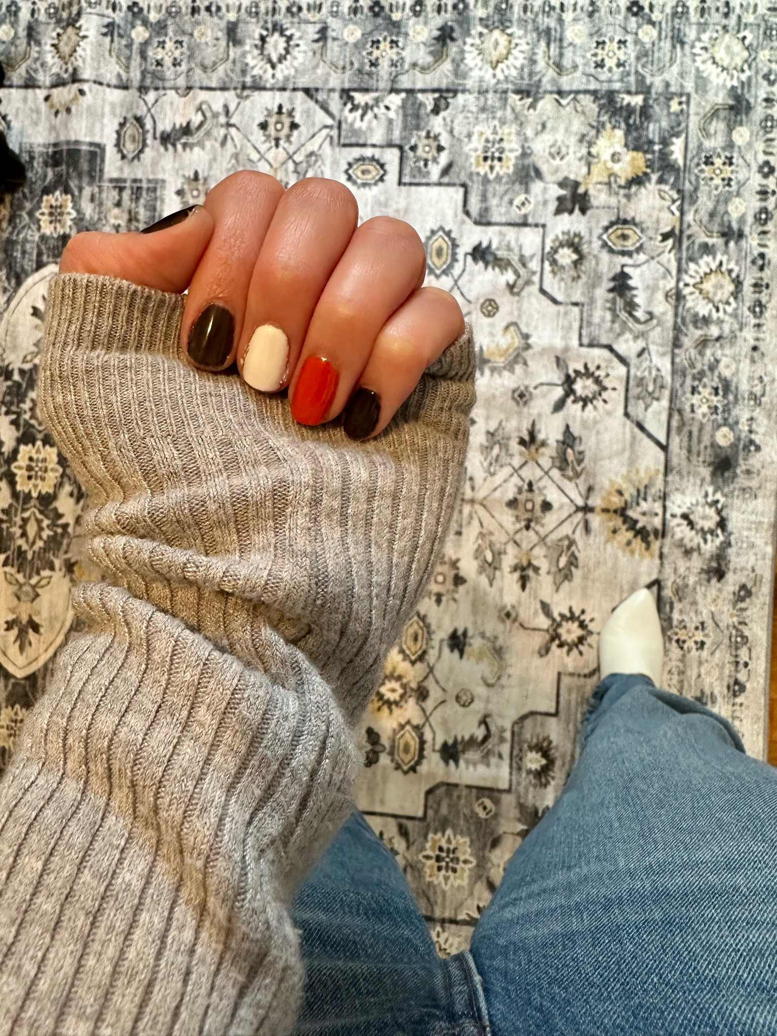 Black gellen 108
White gellen 107
Orange aimeili 027

Halloween nails, simple halloween nails, gellen, aimeili, at home gel nails, fall trends, 2023 fall trends, gel nails, fall nails, diy nails, 

#LTKstyletip #LTKHalloween #LTKbeauty