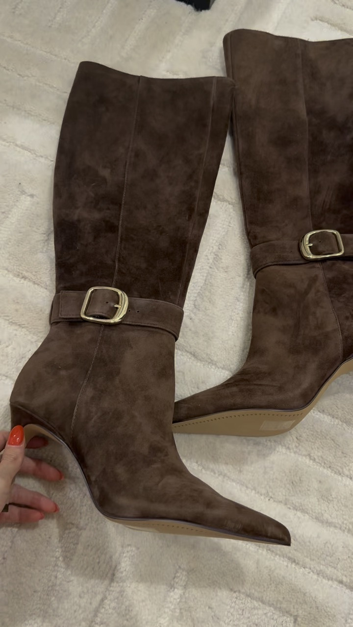 Petite friendly stunning knee boots with buckle detailing. Come in other colors but these are chocolate  brown