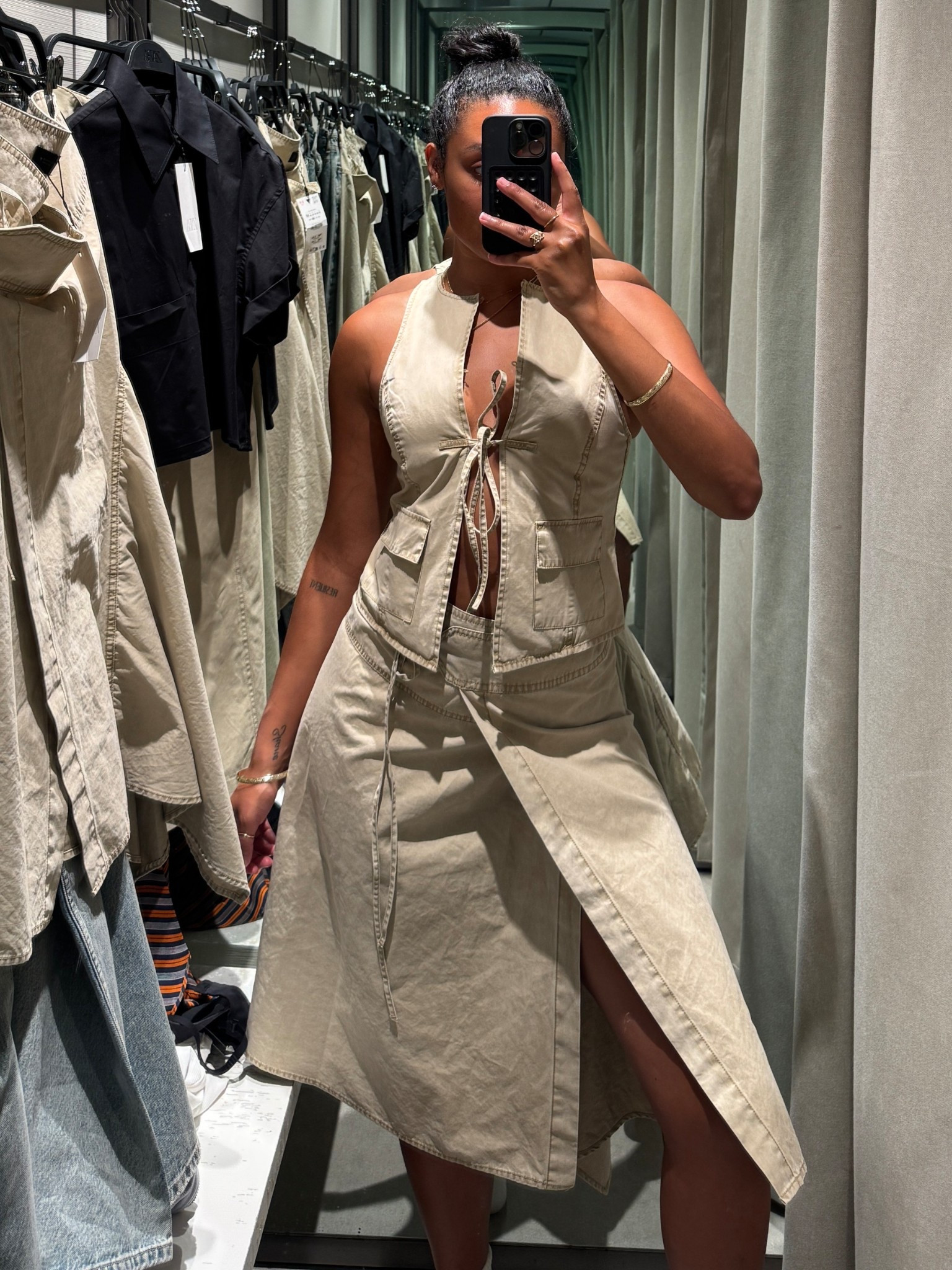 Now THIS is a set. Zara needs to make more like this asap. This is a small in both the top and skirt. 

#LTKStyleTip #LTKFindsUnder100 #LTKautumn