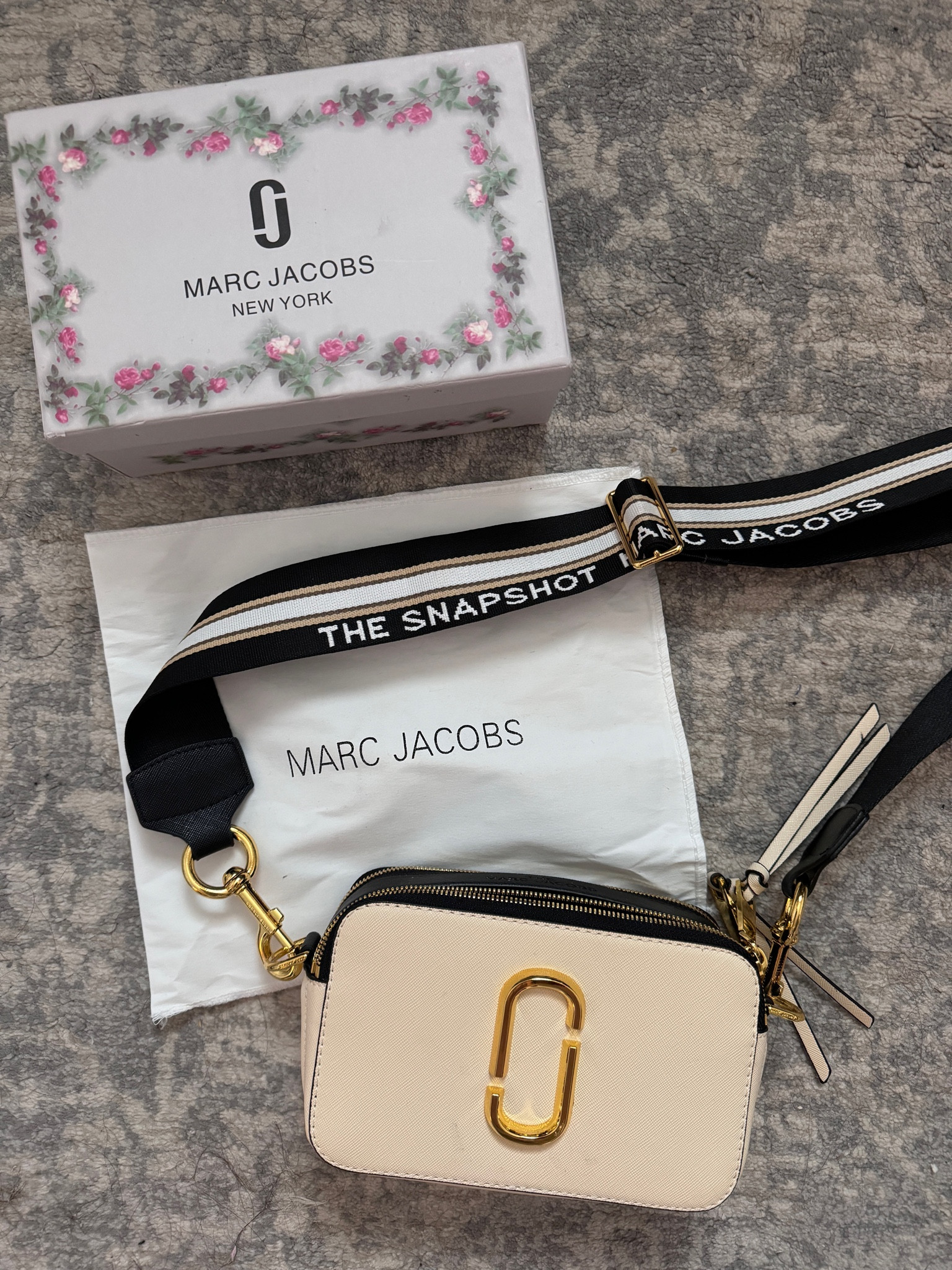 Marc Jacob’s 🛍️🔗

#LTKStyleTip #LTKHoliday #LTKSeasonal