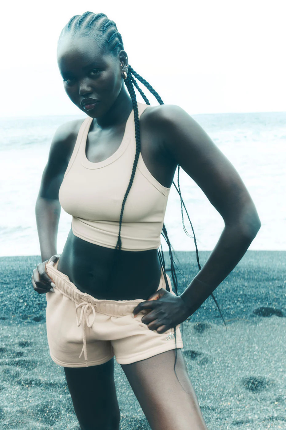 ALO | Accolade Short in Macadamia Beige, Size: Small | Alo Yoga (US)