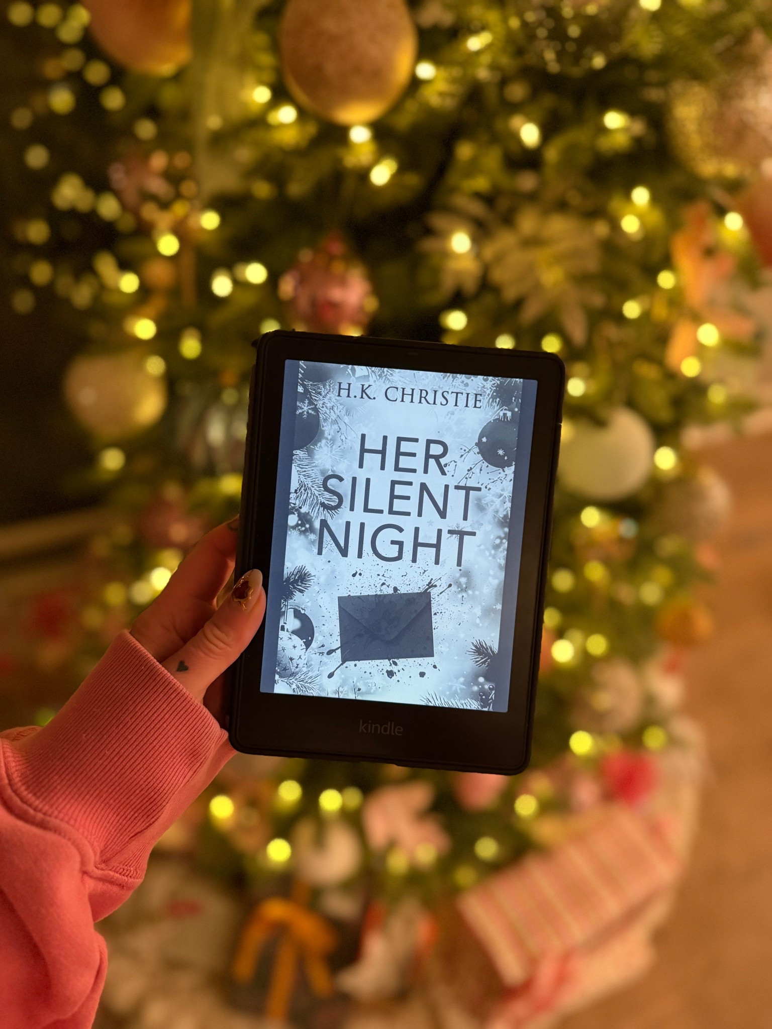 Her silent night Christmas thriller for murder themed book club 
Books to read this winter on kindle unlimited 

#LTKHoliday