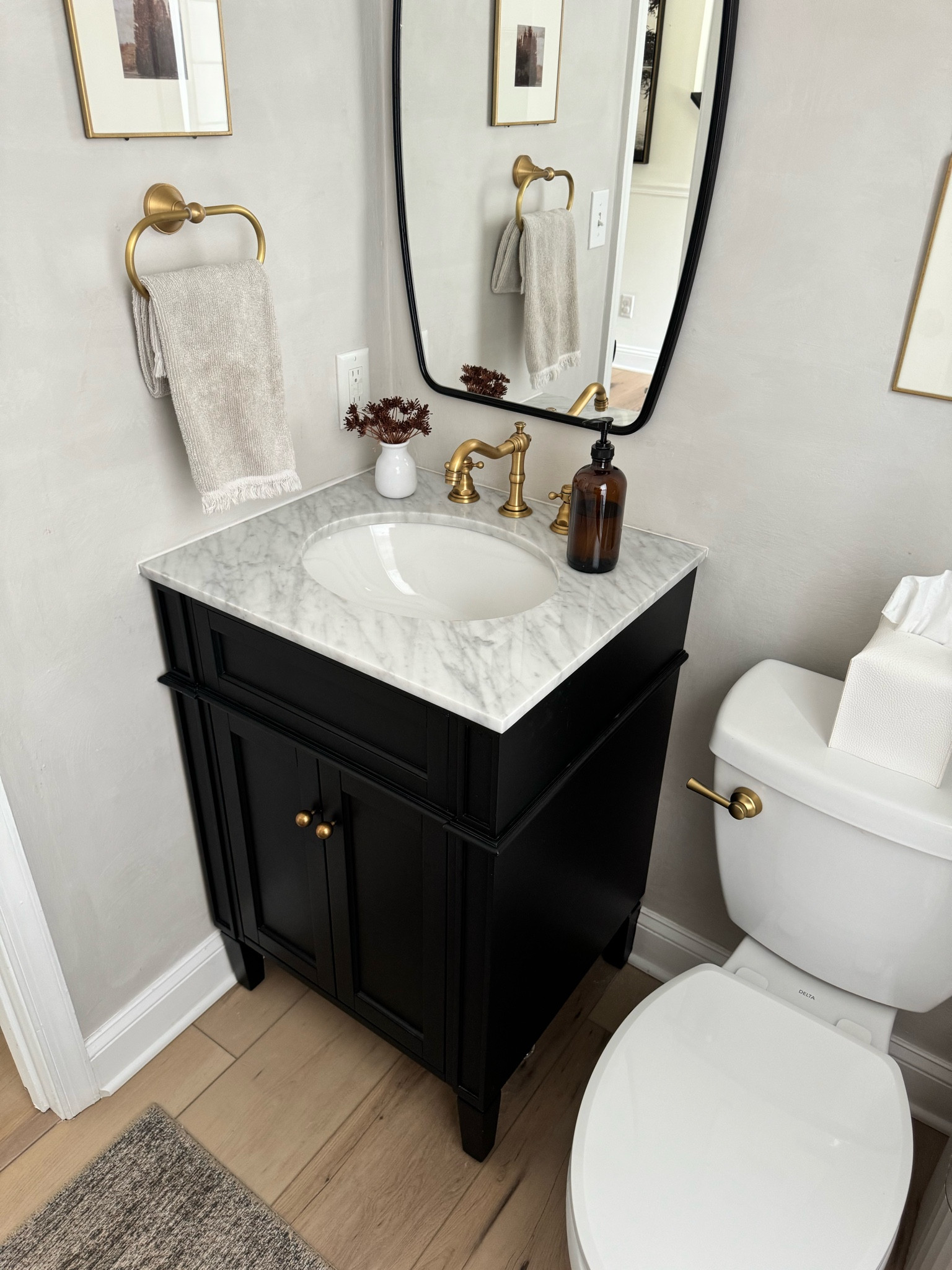 Affordable powder room makeover! 

#LTKHome