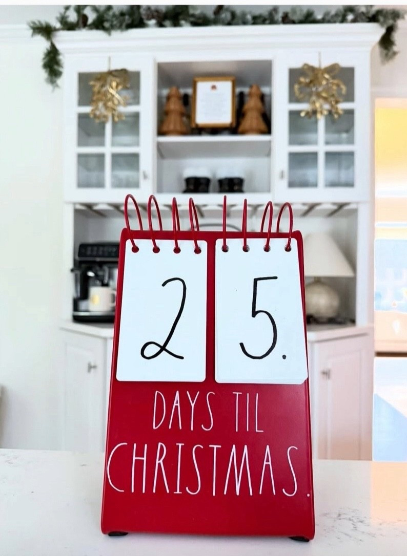 25 days ...#LTKCyberWeek

#LTKGiftGuide #LTKHoliday