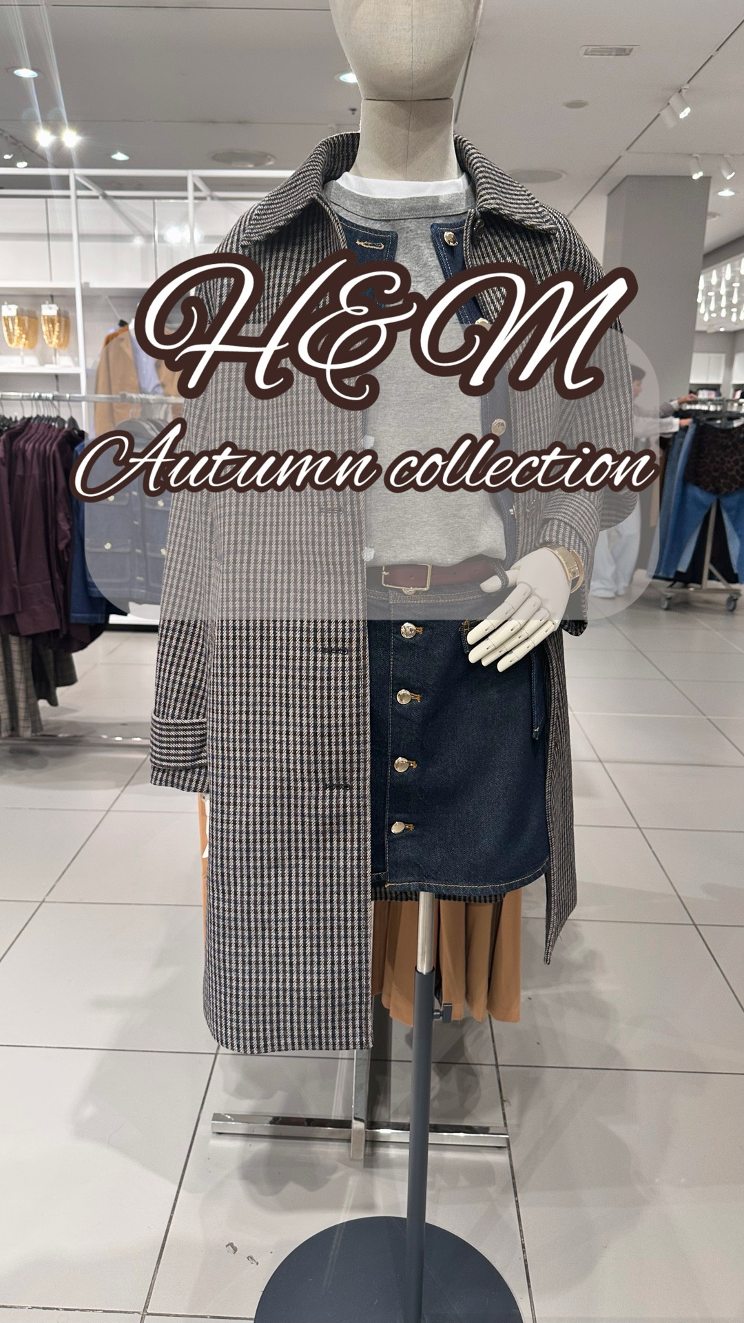 H&M nailed the classics with this houndstooth coat layered over denim. A chic mix of casual and polished—perfect for back-to-work or weekend strolls.

#HMFinds #AutumnStyle #HoundstoothCoat #ChicAndCasual #OOTDinspo


#LTKautumn #LTKstyletip #LTKFashionMonth
