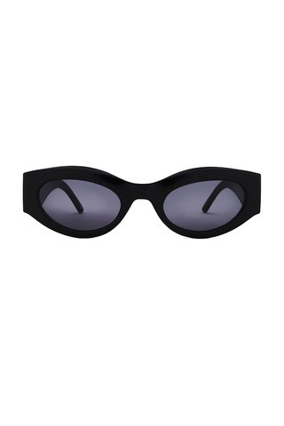Le Specs Body Bumpin Ii Sunglasses in Black Smoke Mono from Revolve.com | Revolve Clothing (Global)