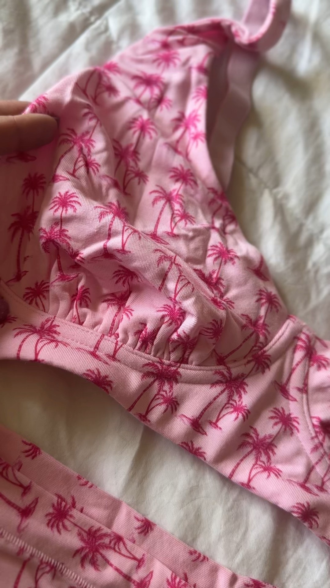The comfiest underwear set ever! And look at this print 💕

#LTKStyleTip #LTKFindsUnder50 #LTKBeauty