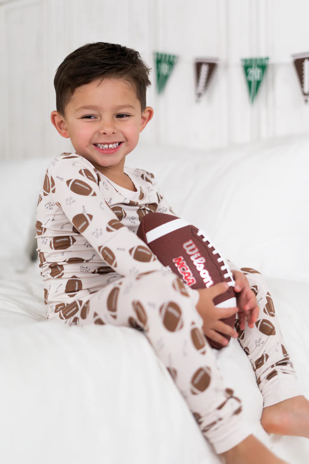 READY, SET, HUT DREAM SET | Dream Big Little Co.