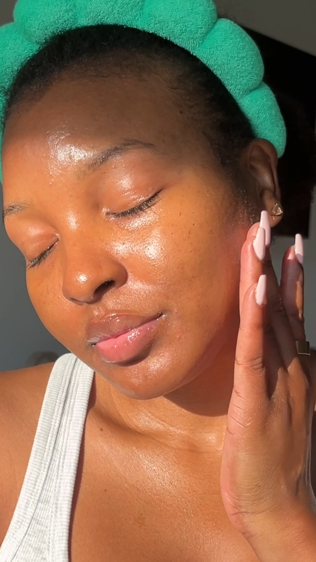 Simple Morning Skincare Routinee