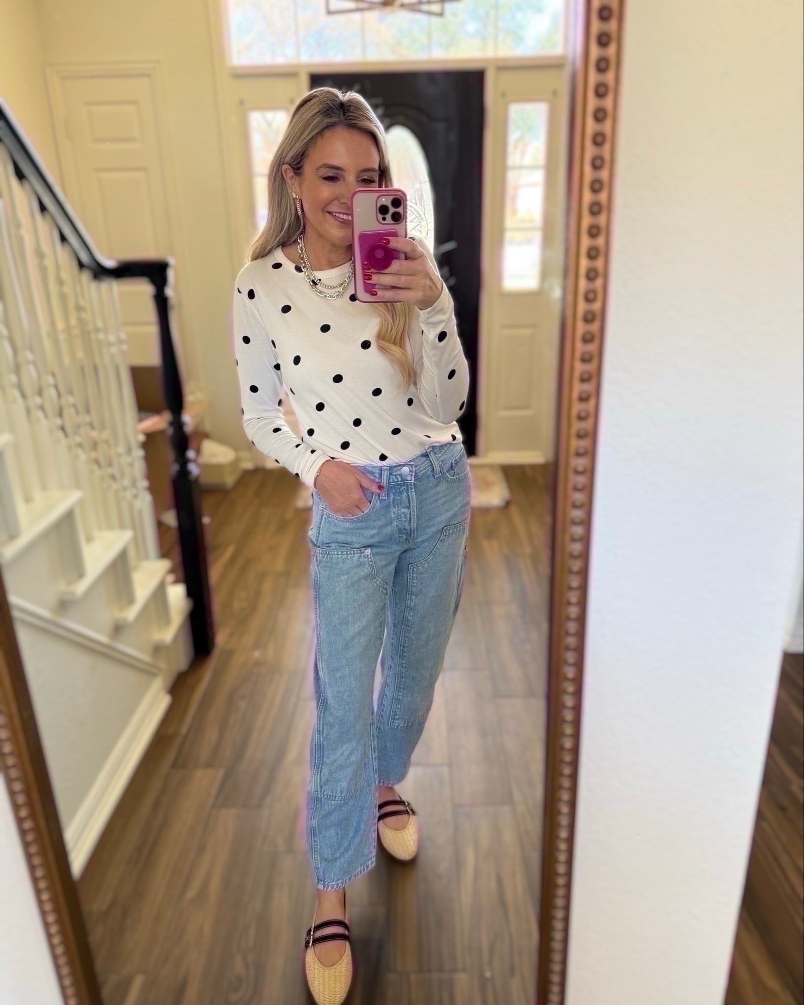 This is the cutest top and jeans combo from target wearing an extra small in the top and a size 2 in the jeans we love 



#LTKootd #LTKSeasonal #LTKdayinmylife
