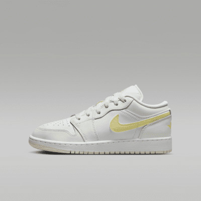Air Jordan 1 Low Big Kids' Shoes. Nike.com | Nike (US)