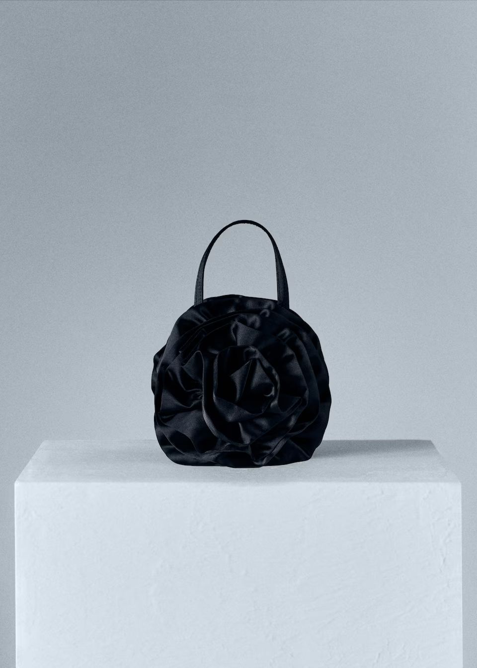 Maxi flower bag -  Women | Mango USA | MANGO (US)