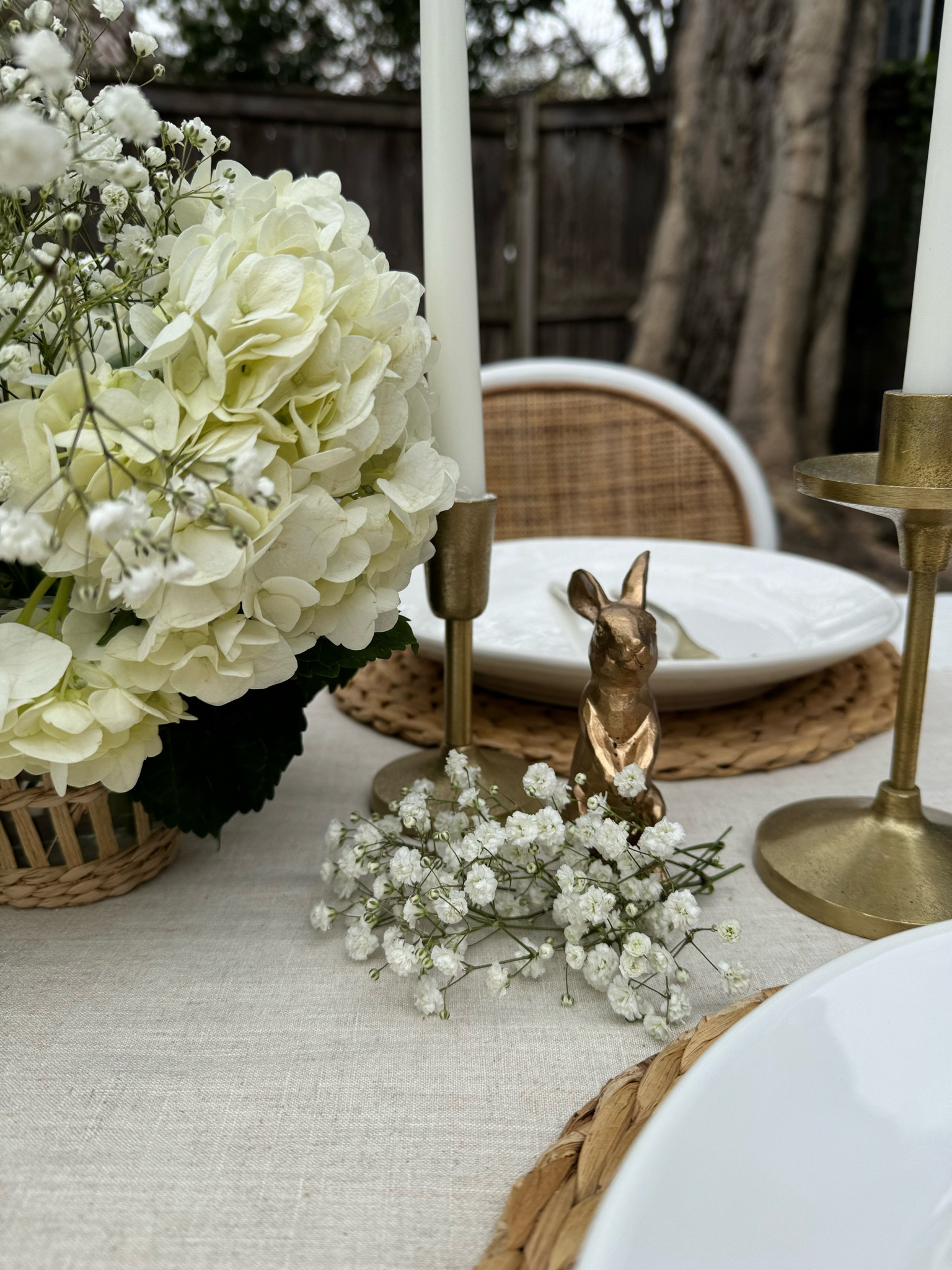 Easter Tablescape | Easter table decor, Easter table styling 

Easter decor, Easter dinner, Easter hosting, outdoor dining, outdoor hosting, Al fresco dining,

#LTKSeasonal #LTKHome #LTKFindsUnder50