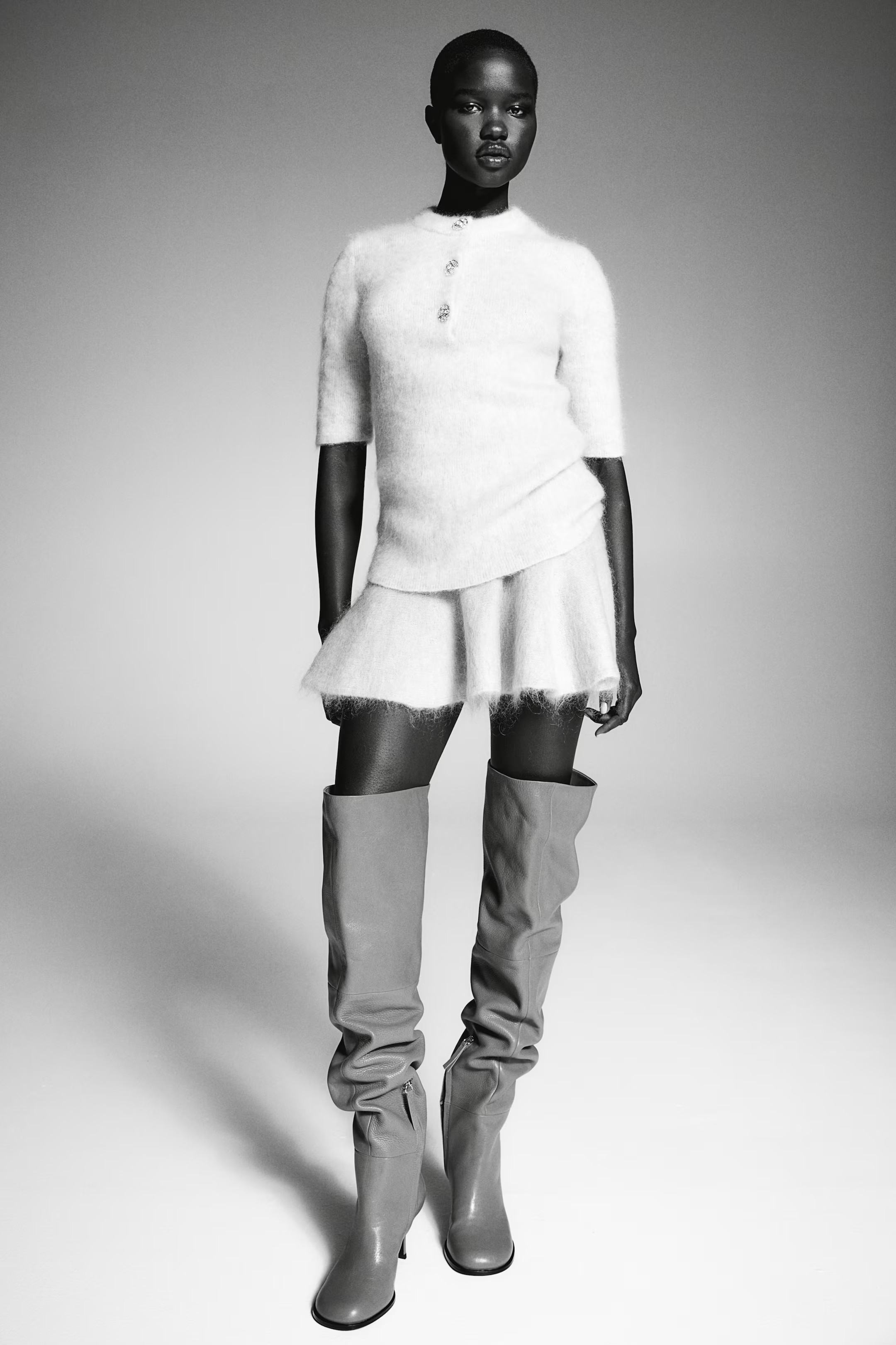 Mohair-Blend Rib-Knit Top - Round Neck - Short sleeve - Light beige - Ladies | H&M US | H&M (US + CA)