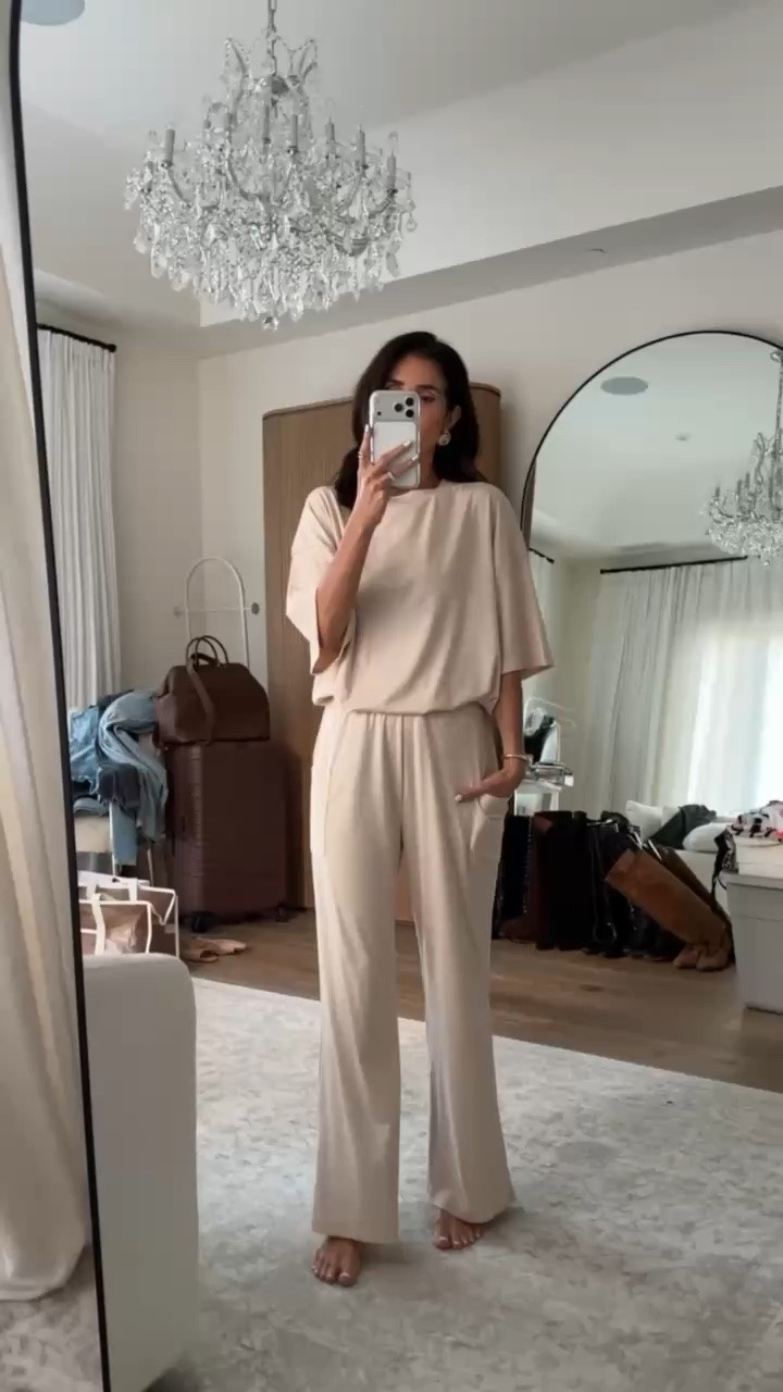 I’m just shy of 5-7” wearing the size small #stylinbyaylin #matchingset

#LTKOver40 #LTKSeasonal