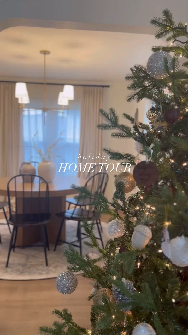 This year, I chose to keep our Christmas decor simple and focused on letting our mantel and tree be the stars of the show. With all the holiday trends on social media, it can be easy to feel like you need to decorate every corner of your home, but that can quickly become overwhelming. Instead, I believe in focusing on a few key areas—like the entryway, living room, and front door. Sometimes, less is more, and minimal decor can make a bigger impact than you might think. Don’t fall for all the trends and ads you see online—keep it simple, meaningful, and stress-free.

Organic modern home decor, home renovation, living room design, holiday decor, Christmas tree, garland, candle sticks

📞 (513)431-8098
📧 jade@jademajailinteriors.com
🌐 https://www.jademajailinteriors.com/

▪️JM Interiors▪️

#LTKHome #LTKSaleAlert #LTKFamily #LTKFindsUnder50 #LTKHoliday #LTKSaleAlert