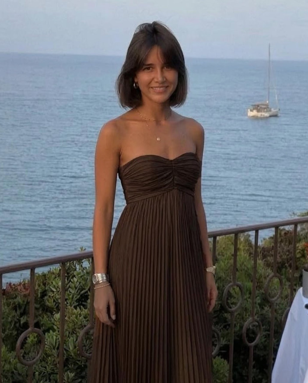 Coastal Casa Collection 🌊🦀🐟🐚

Flowing chocolate brown pleats and effortless elegance inspired by seaside celebrations and warm coastal evenings.

Wedding guest dress summer. Bridesmaid dress. Formal dress. Vacation outfit. Summer dress. Strapless dress. Resort wear. Elegant dress. Special event dress. Coastal style.

Shop the collection.

#LTKWedding #LTKMidsize #LTKU