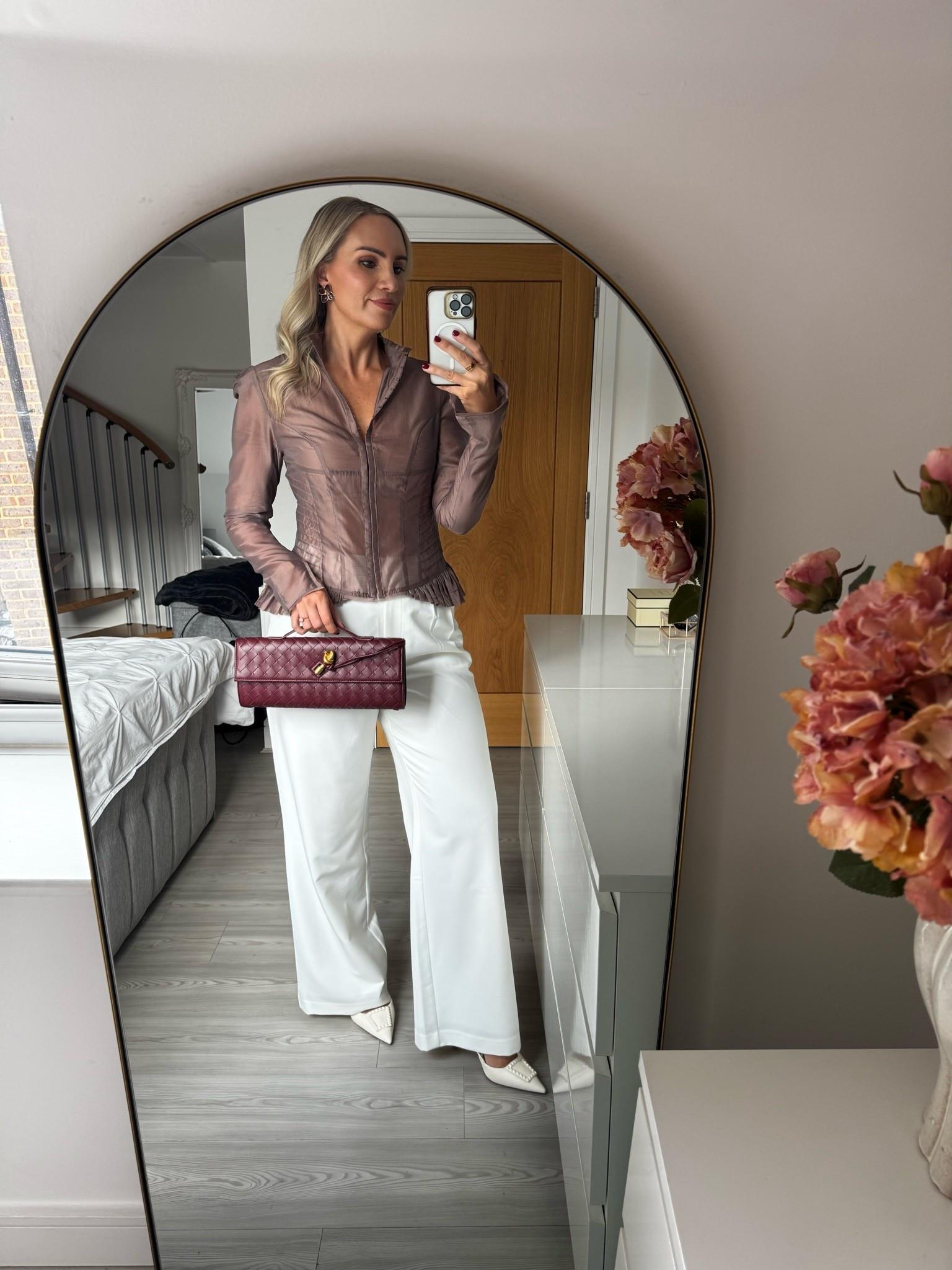 An autumnal date night outfit idea 💗

I wear a medium in the trousers and a size small in the blouse

#LTKautumn #LTKdatenight #LTKuk