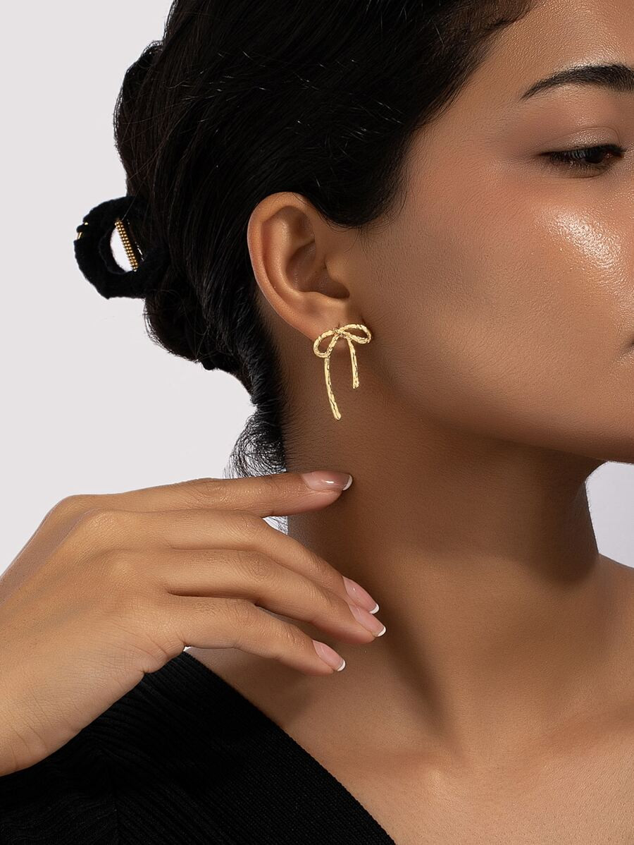 1pair Geometric Design Minimalist Bow Knot Earrings | SHEIN