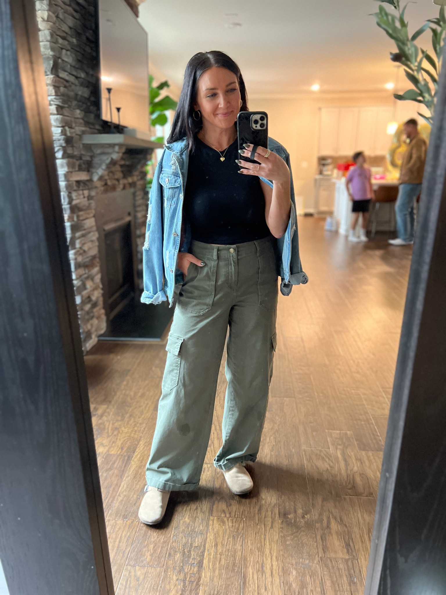 Casual Fall style. Wide leg cargo pants and denim jacket. 

#LTKFindsUnder50