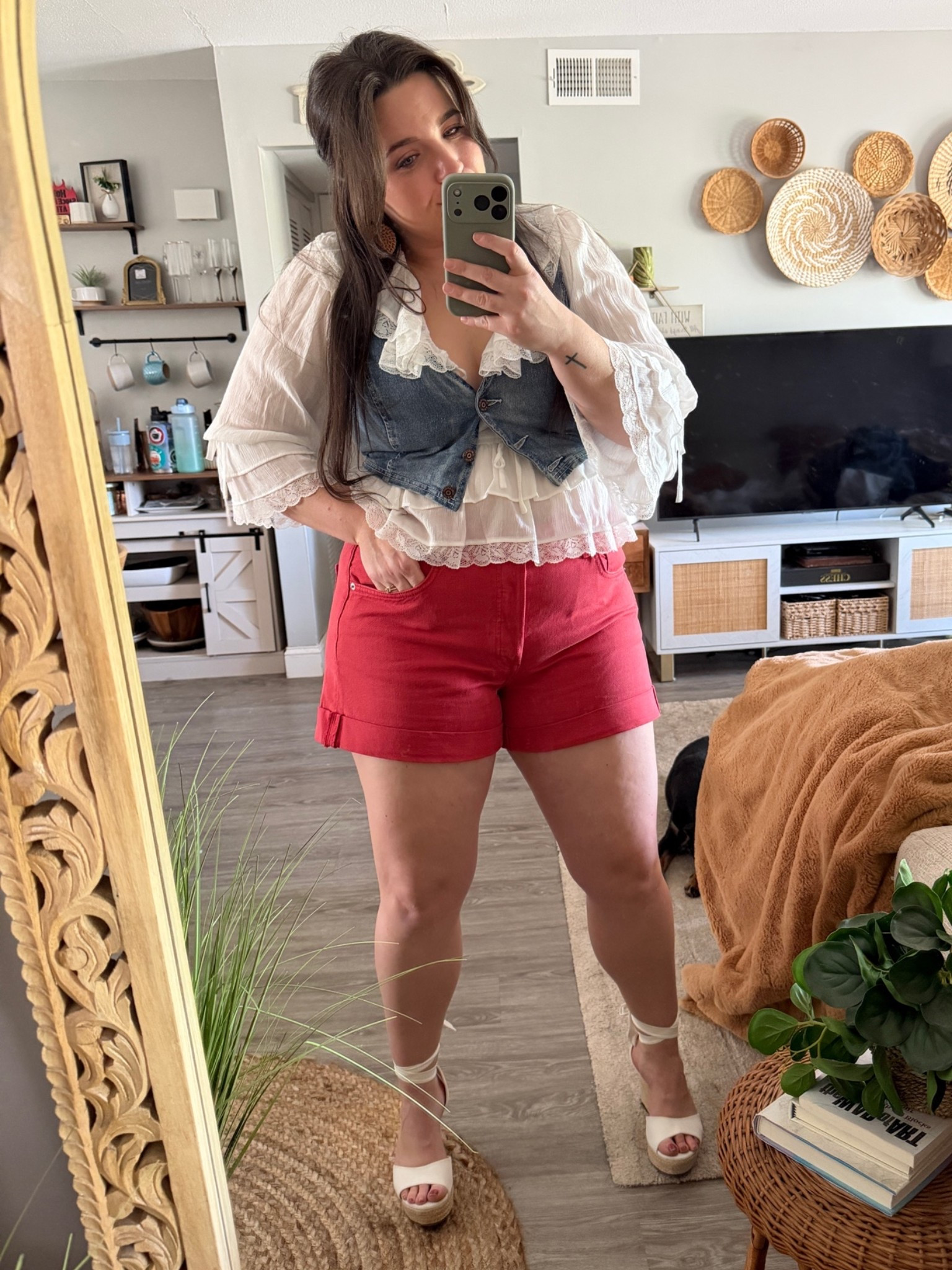 Memorial Day outfit Idea! Wearing size 14 in shorts!

#LTKMidsize #LTKSeasonal #LTKootd