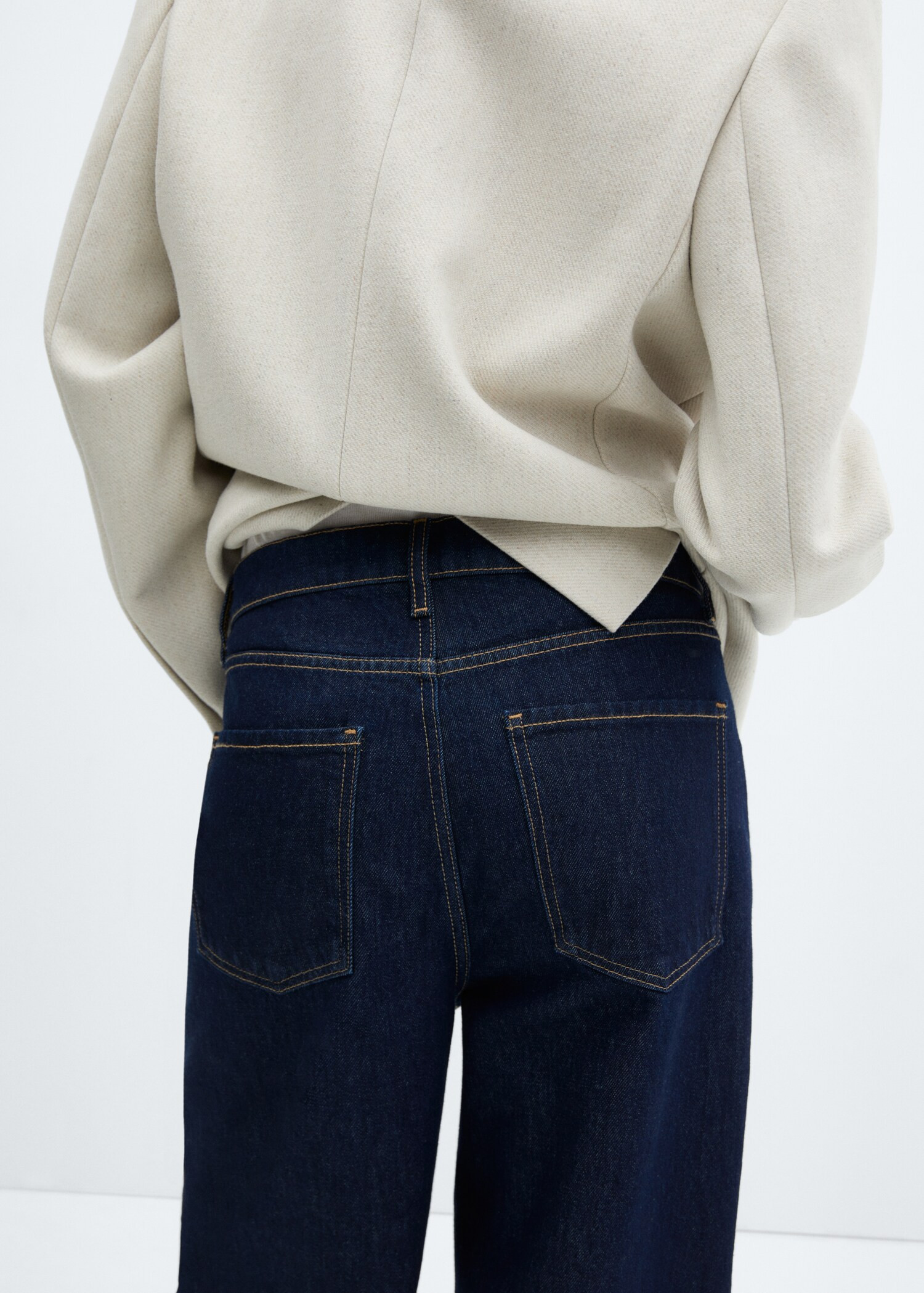 Low-rise loose-fit wideleg jeans | MANGO (US)