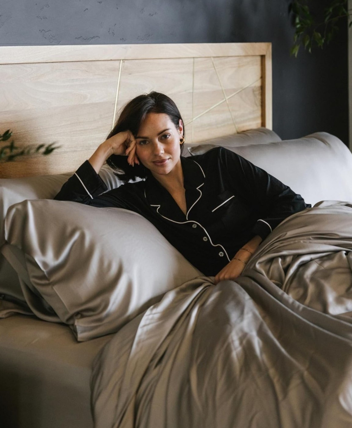 Elevate your everyday comfort. 🤍 This Cozy Earth bamboo sheet set with the matching duvet cover brings a soft, spa-like feel to your bedroom. Breathable, cooling, and effortlessly luxe, it’s the perfect home refresh and life upgrade.

Shop now and transform your sleep! ✨

#LTKHome #LTKSeasonal #LTKselfcare
