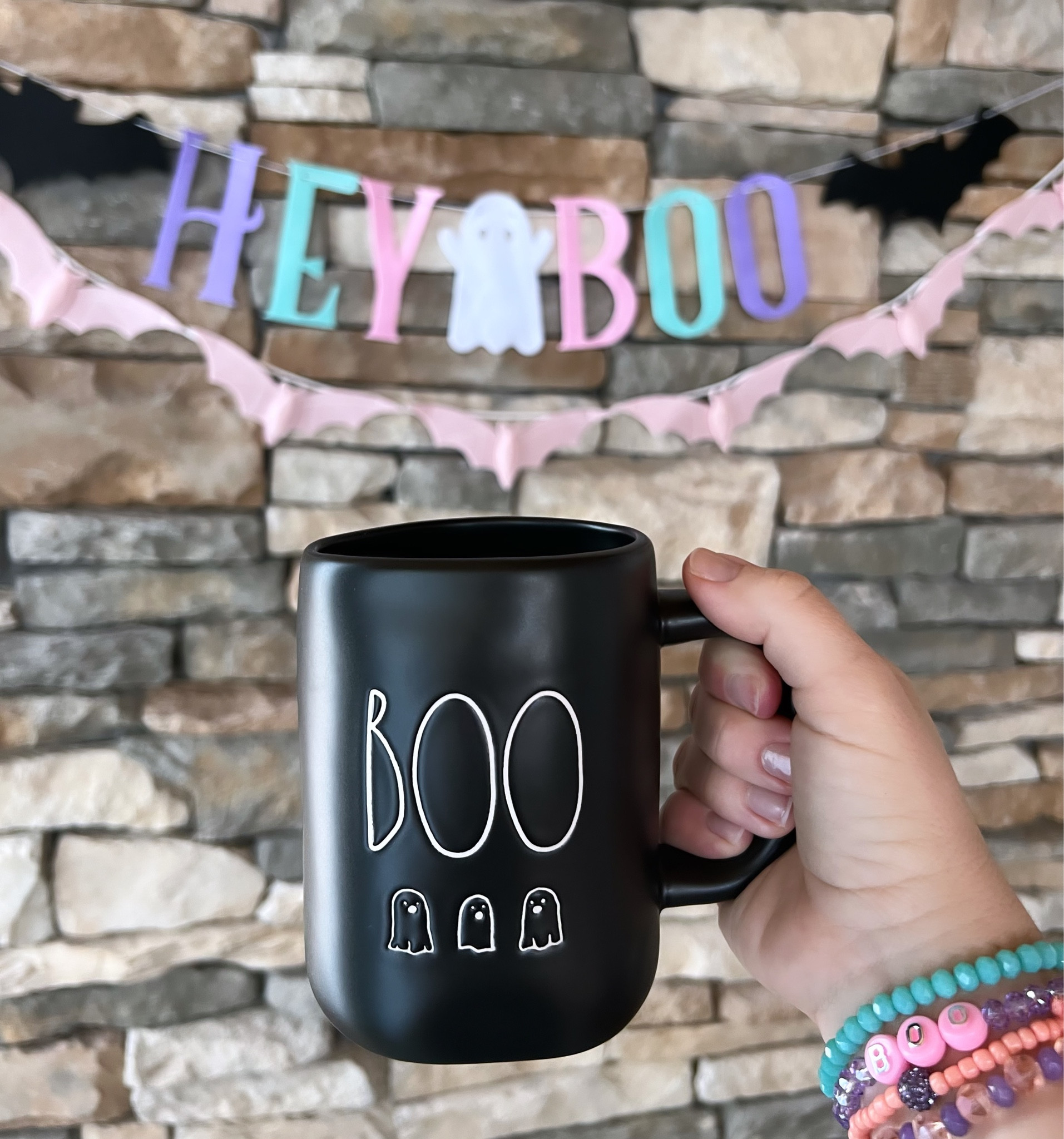 Hey Boo! 👻 

#pastelhalloween #pinkhalloween #purplehalllween #halloween #halloweenmug #heyboo #boo #ghost #ghostdecor #halloweendecor #bats #pinkbats #batdecor #pasteldecor #pinkdecor

#LTKSeasonal #LTKHoliday #LTKfindsunder50