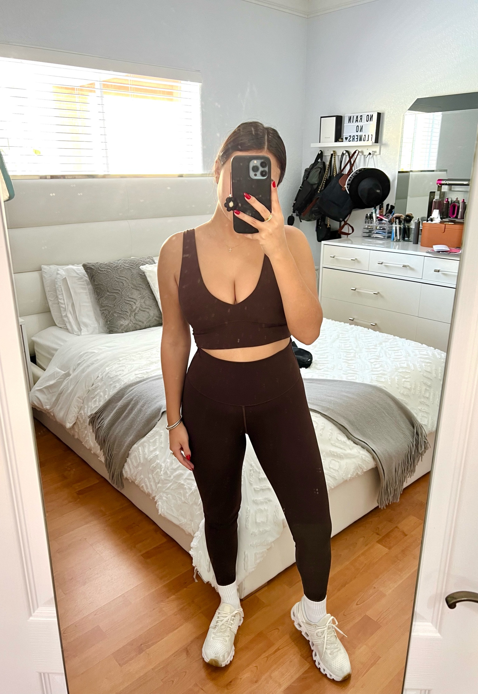 Cute workout sets are the reason I get excited to go to the gym 🤎