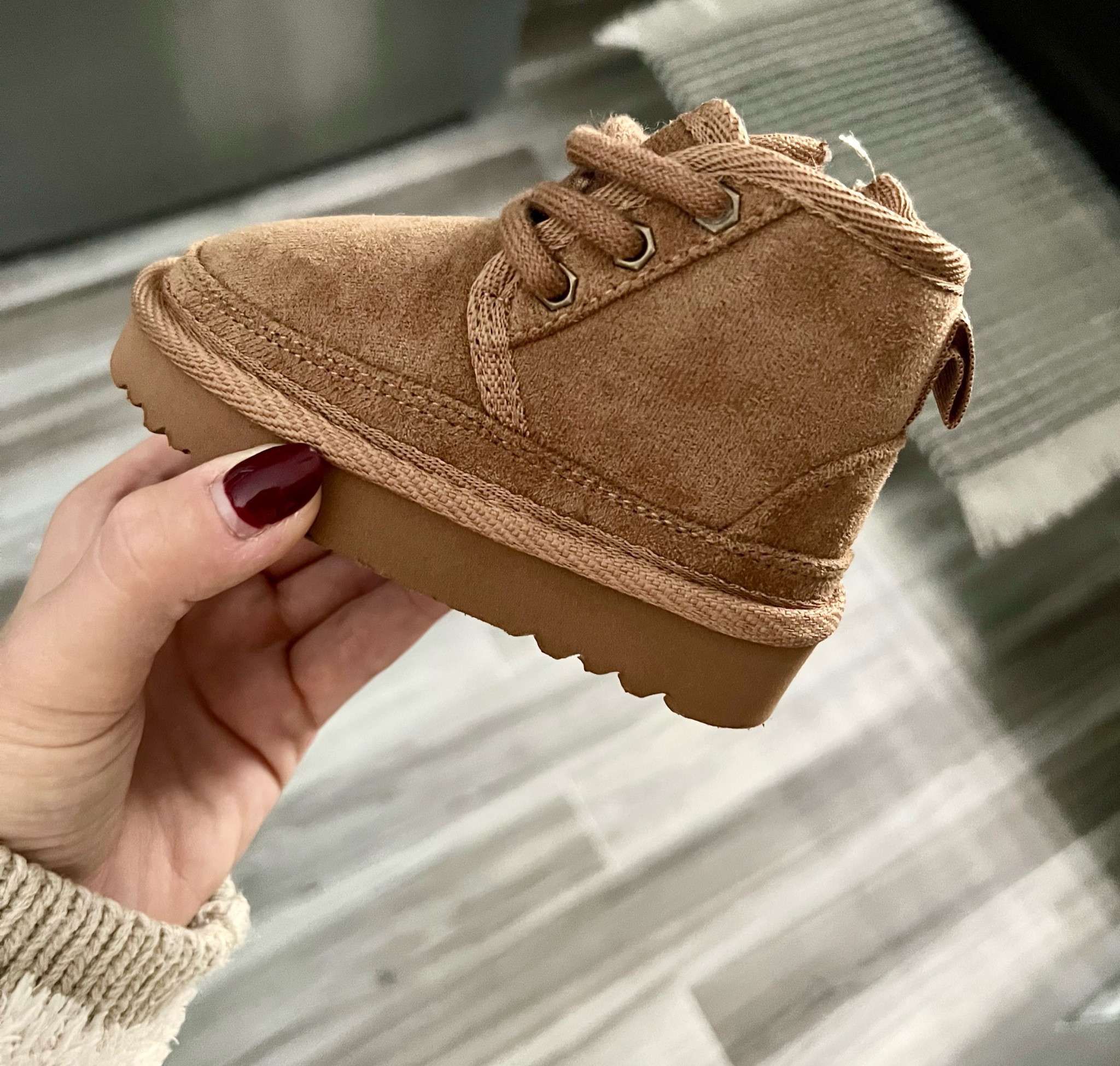 The best baby/toddler UGG dupes ever!

#ugg #uggaustralia #uggboots #babyuggs #babyboots #boots #toddleruggs #toddlerboots #uggdupes #dupes #winterboots #snowboots #winter #snow #amazon #amazonbaby #baby #amazondupes #babyshoes #shoes #toddlershoes

#LTKSeasonal #LTKkids #LTKshoecrush