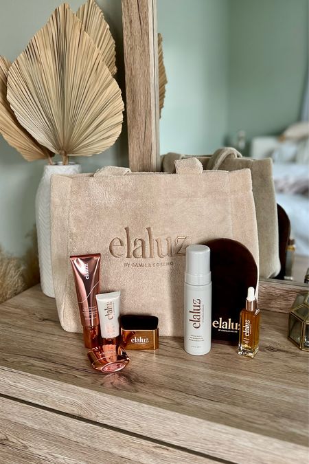 Elaluz by Camila Coelho Bundles: Sun Kissed Beauty & Spring Glow Up

#selftanner #bronzer #tanningdrops