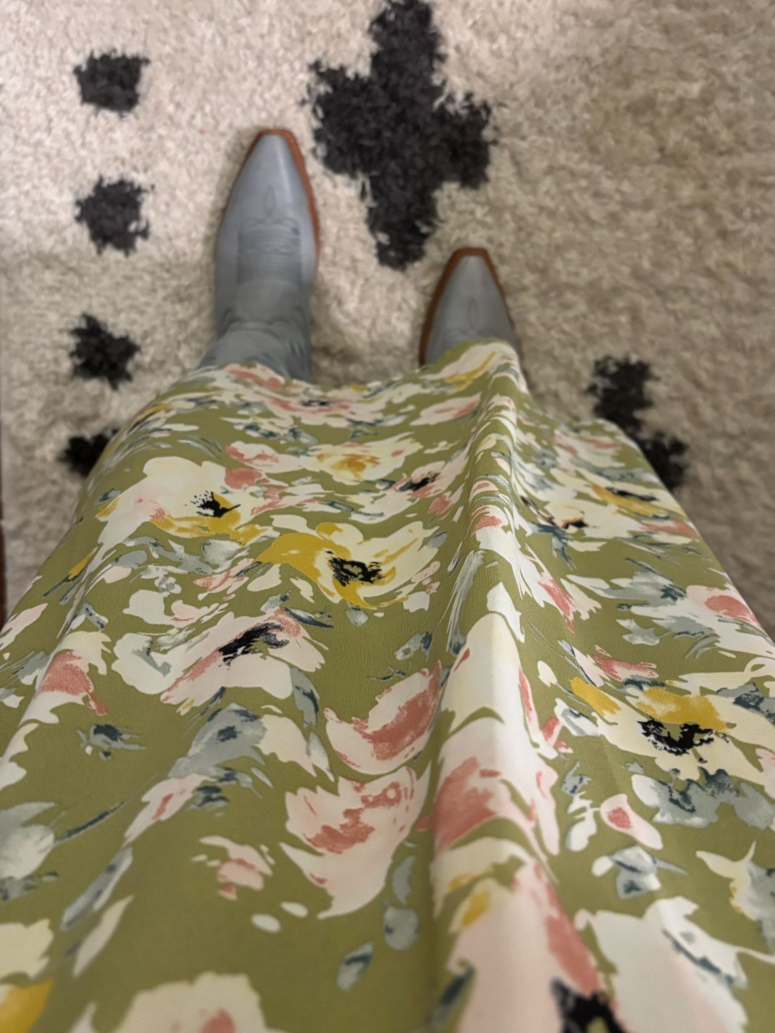 Love this look for spring! I used to only wear neutrals and started branching out after a friend talked about adding color to her wardrobe and life and honestly it’s so fun with a toddler to wear vibrant colors!

#LTKStyleTip #LTKFindsUnder50 #LTKBump