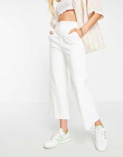 Stradivarius tailored culotte trouser in white | ASOS | ASOS (Global)