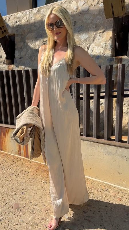 Sun-kissed Summer  ☀️

This jumpsuit just took an effortless, modern turn falling in a cool, uncomplicated silhouette over the figure. The deep v-neckline keeps the look sultry, and elasticized back ensures effortless on and off. 

The PERFECT summer staple for anyone’s wardrobe. I paired it with a simple heel and knit blazer to make it go from day to night ✨

@shopambiance
#Sun-Kissedstyles 
#Ambianceboutique 
#Shopambiance 
#L’agence
#ad