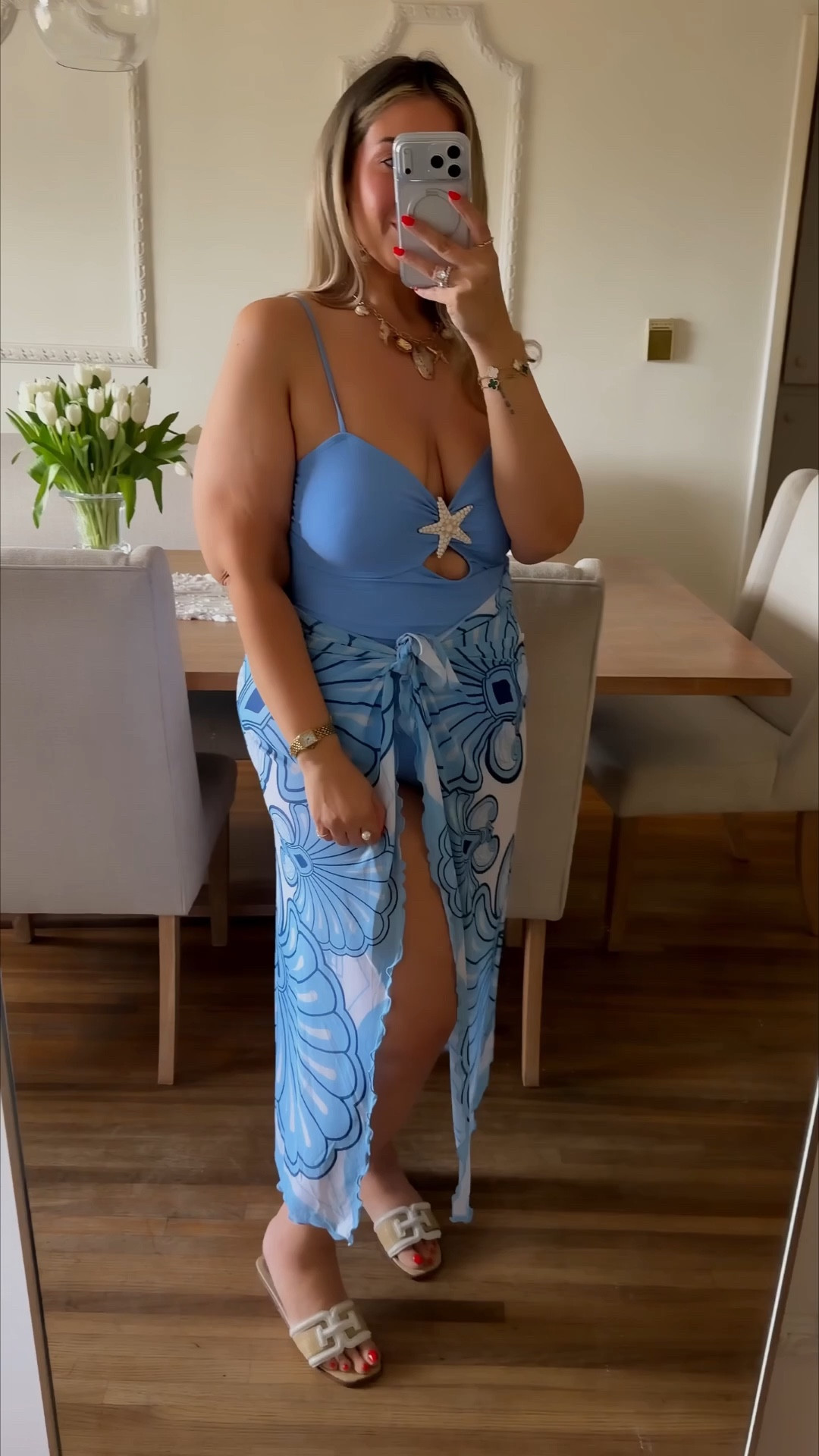 Swimwear haul as a size 12–14 & I’m obsessed 👙finding swimsuits that fit right & feel good is not always easy but these really did it. i love that they come with their matching cover up! Everything is so flattering, comfortable & perfect for beach days or poolside☀️🌊

use code SW4USnoteblair821 for extra savings

#SHEINbikini #SHEINtrends #ad #swimwearhaul #swimsuit #springhaul 

#LTKMidsize #LTKSwim #LTKgrwm