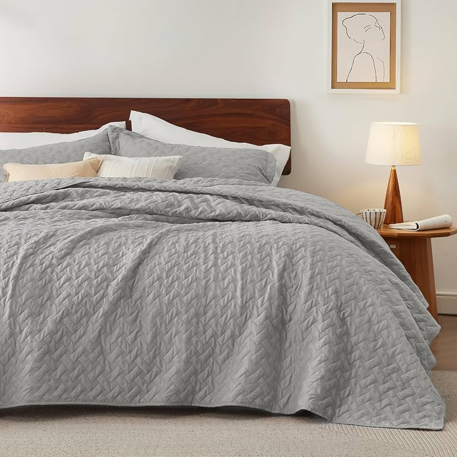 Bedsure Twin Extra Long Quilt Set - Lightweight Summer Quilt Twin - Light Grey Bedspread Twin Siz... | Amazon (US)