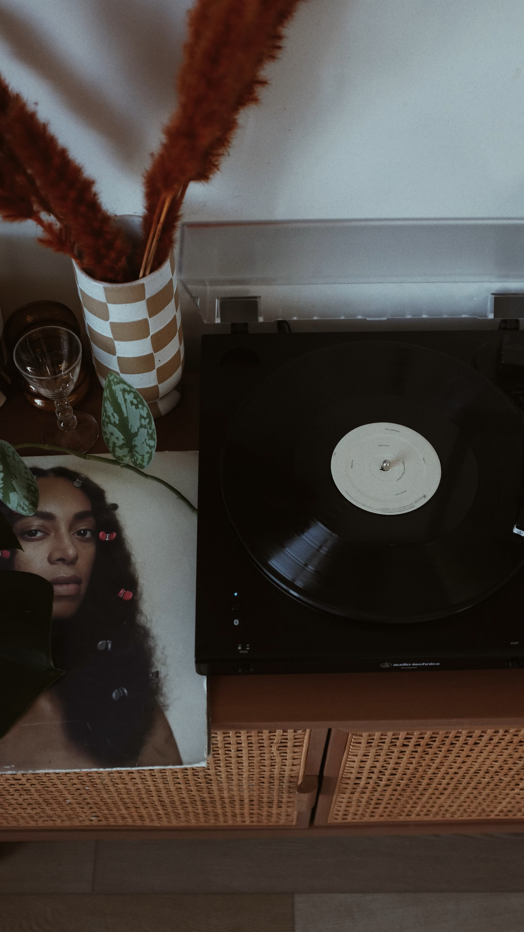 A moment w/ solange 🫶🏾 

#LTKhome #LTKVideo #LTKstyletip