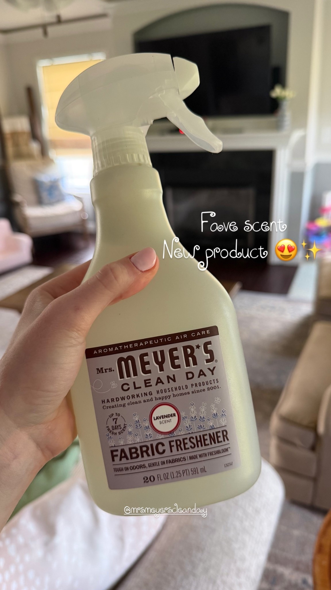 Fave scent 
New product 😍✨ @mrsmeyerscleanday