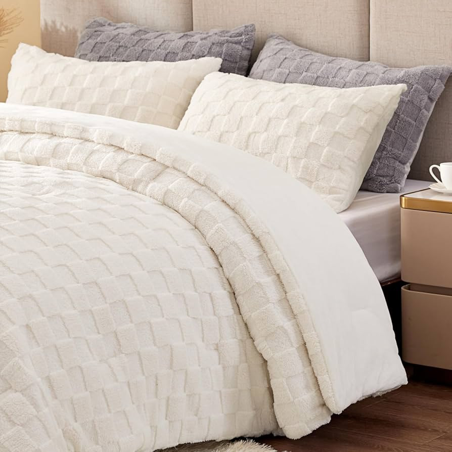 BEDELITE Fluffy Comforter Set Queen - Super Soft Warm Sherpa Comforter Cream White, Jacquard Chec... | Amazon (US)
